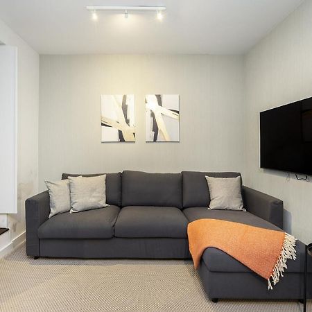 Whome Lisbon'S Best Kept Secret: 2-Bed W/Ac & Patio Exterior photo