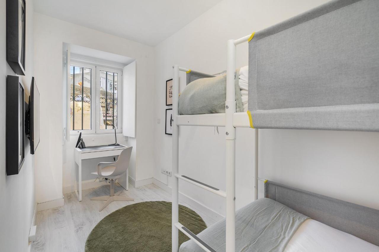 Whome Lisbon'S Best Kept Secret: 2-Bed W/Ac & Patio Exterior photo