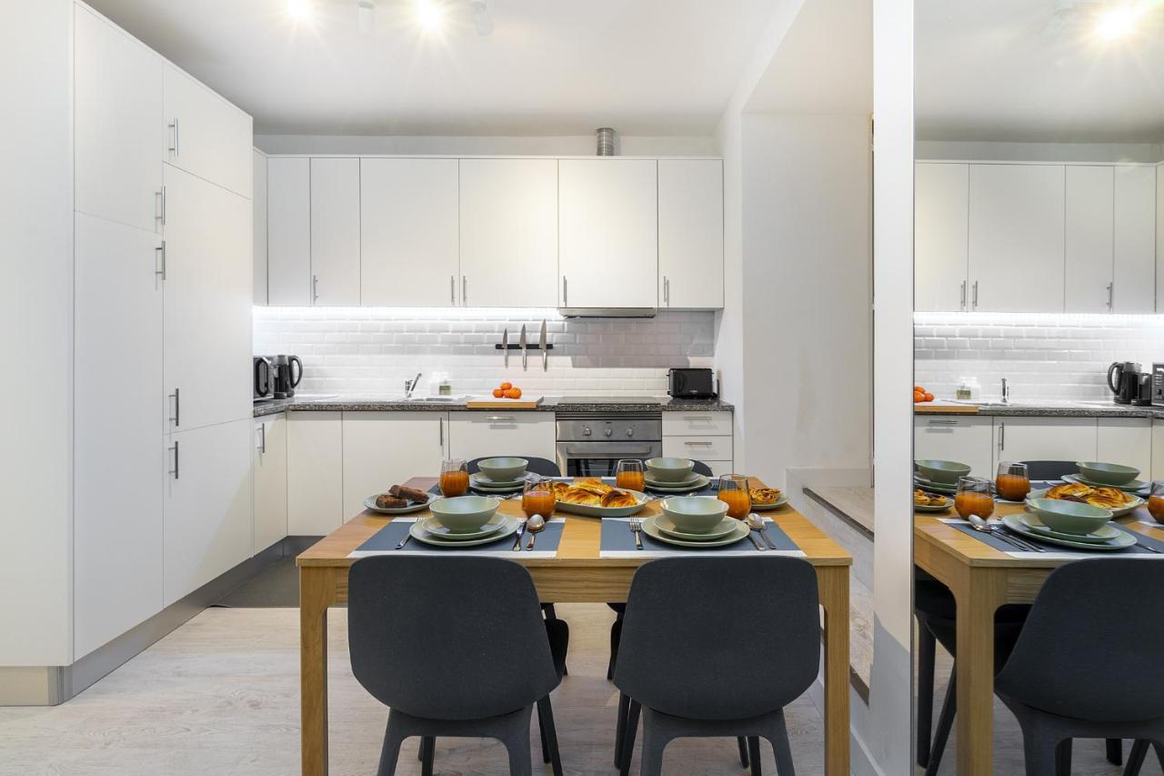 Whome Lisbon'S Best Kept Secret: 2-Bed W/Ac & Patio Exterior photo
