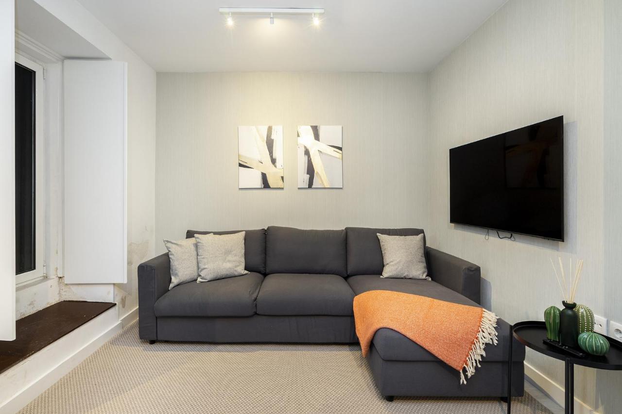 Whome Lisbon'S Best Kept Secret: 2-Bed W/Ac & Patio Exterior photo